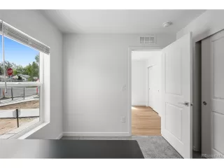 Photo #6: 9723191 Listing 