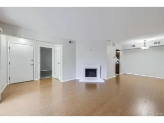 Photo #2: 9725938 Listing