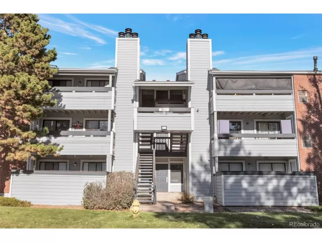 MLS: 9726436 Condo For Sale