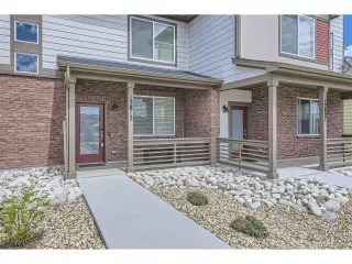 Photo #5: 9729142 Listing