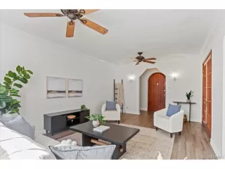 Photo #3: 9729160 Listing