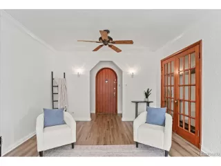 Photo #5: 9729160 Listing