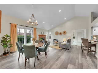 Photo #5: 9732598 Listing