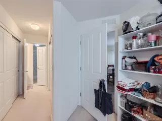 Photo #3: 9732728 Listing