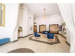 Photo #2: 9733178 Listing