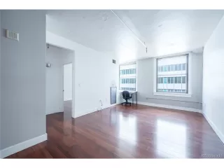 Photo #4: 9733178 Listing