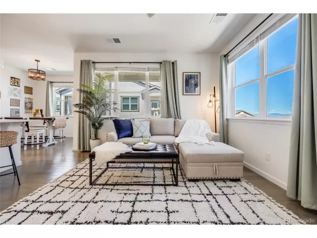 MLS: 9734930 Condo For Sale