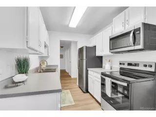 Photo #3: 9735619 Listing