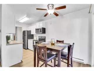 Photo #5: 9735619 Listing