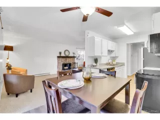 Photo #6: 9735619 Listing