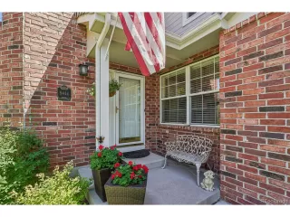 Photo #2: 9738287 Listing