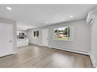 Photo #6: 9740215 Listing 
