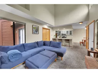 Photo #5: 9743272 Listing