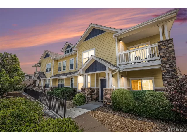 MLS: 9743802 Condo For Sale