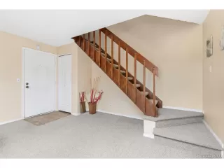 Photo #2: 9745353 Listing