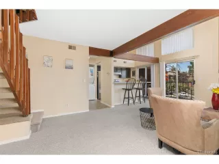 Photo #4: 9745353 Listing