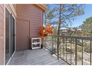 Photo #6: 9745353 Listing