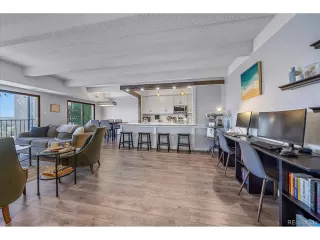 Photo #2: 9746255 Listing