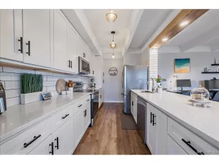 Photo #4: 9746255 Listing