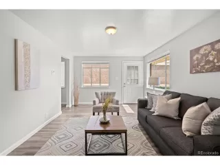 Photo #6: 9747669 Listing 