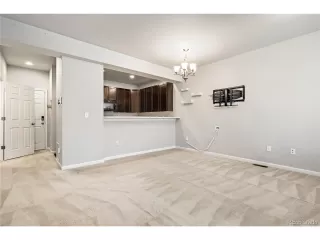 Photo #5: 9748118 Listing 