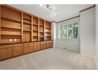 Photo #6: 9752427 Listing 