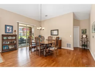 Photo #4: 9753070 Listing