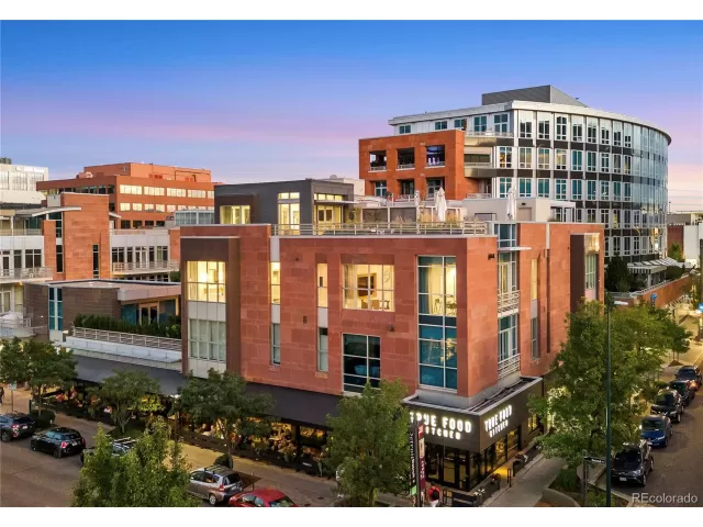 MLS: 9753247 Condo For Sale