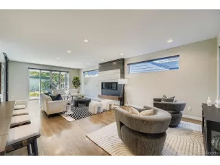 Photo #6: 9753460 Listing 