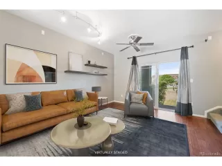 Photo #5: 9753546 Listing