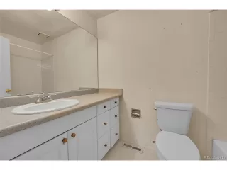 Photo #6: 9753641 Listing