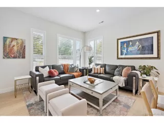 Photo #2: 9754337 Listing