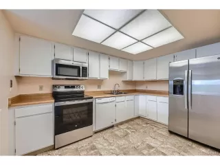 Photo #4: 9755737 Listing