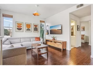 Photo #2: 9757679 Listing 