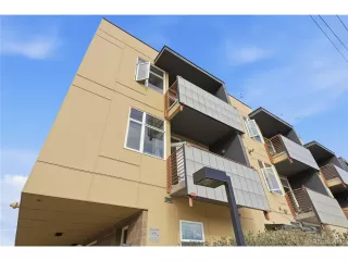 Photo #5: 9758003 Listing 