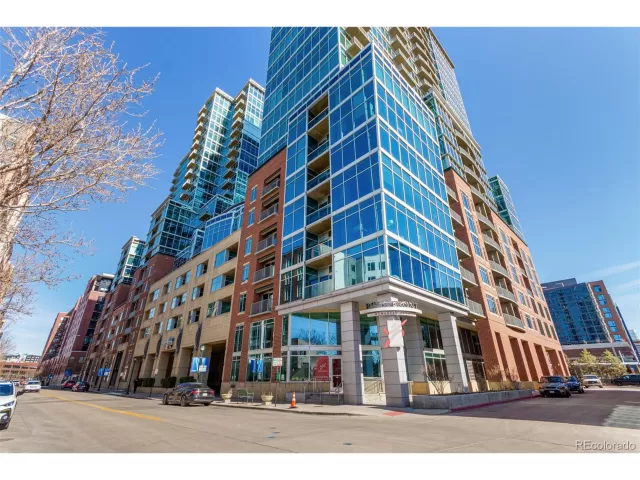 MLS: 9760911 Condo For Sale