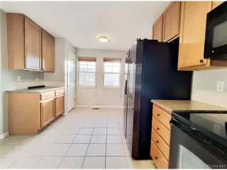 Photo #5: 9761798 Listing 