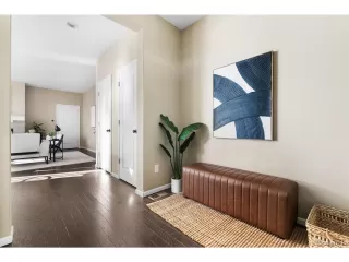 Photo #4: 9763650 Listing 