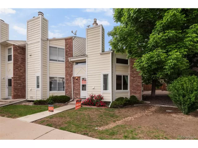 MLS: 9766616 Condo For Sale