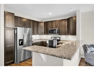 Photo #5: 9767070 Listing 