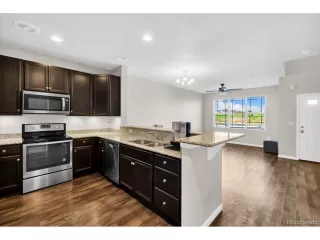 Photo #6: 9767070 Listing 