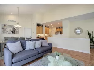 Photo #4: 9768366 Listing 