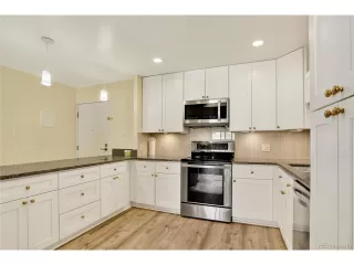 Photo #6: 9769162 Listing