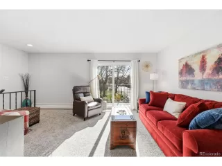 Photo #6: 9769476 Listing