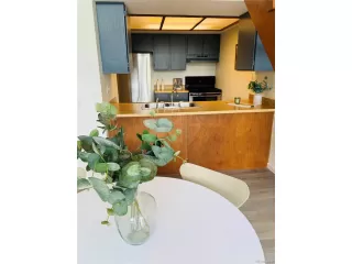 Photo #4: 9770609 Listing