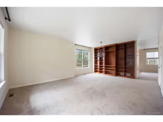 Photo #5: 9770744 Listing