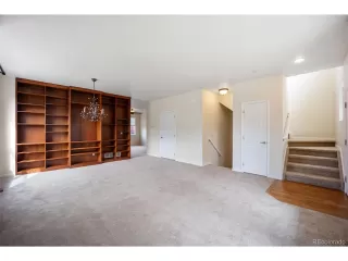 Photo #6: 9770744 Listing