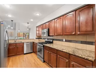 Photo #5: 9773247 Listing 