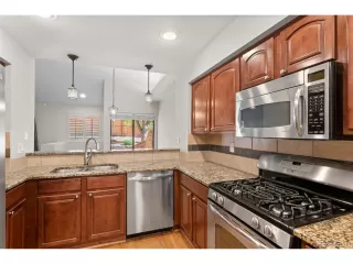 Photo #6: 9773247 Listing 