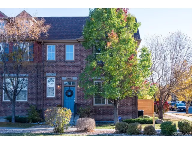 MLS: 9773435 Condo For Sale